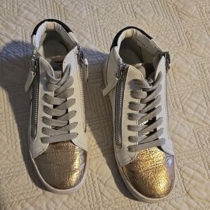 Dolce Vita Zonya High Top White And Copper Metallic Lace And Zipper Size 6
